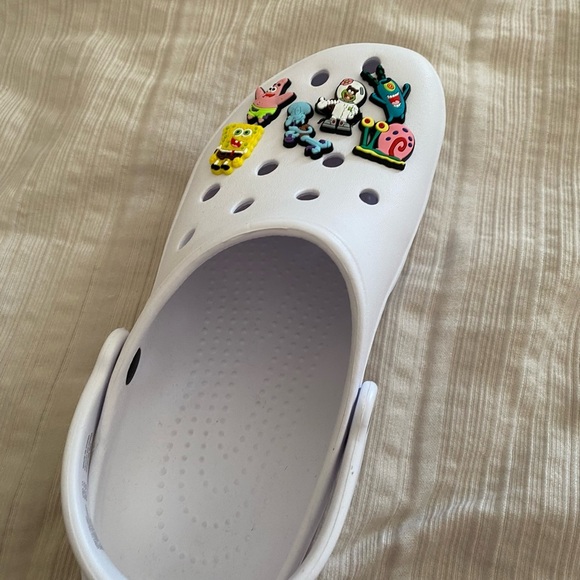 Set of Sponge Bob Shoe Charms for Shoes - Picture 3 of 4